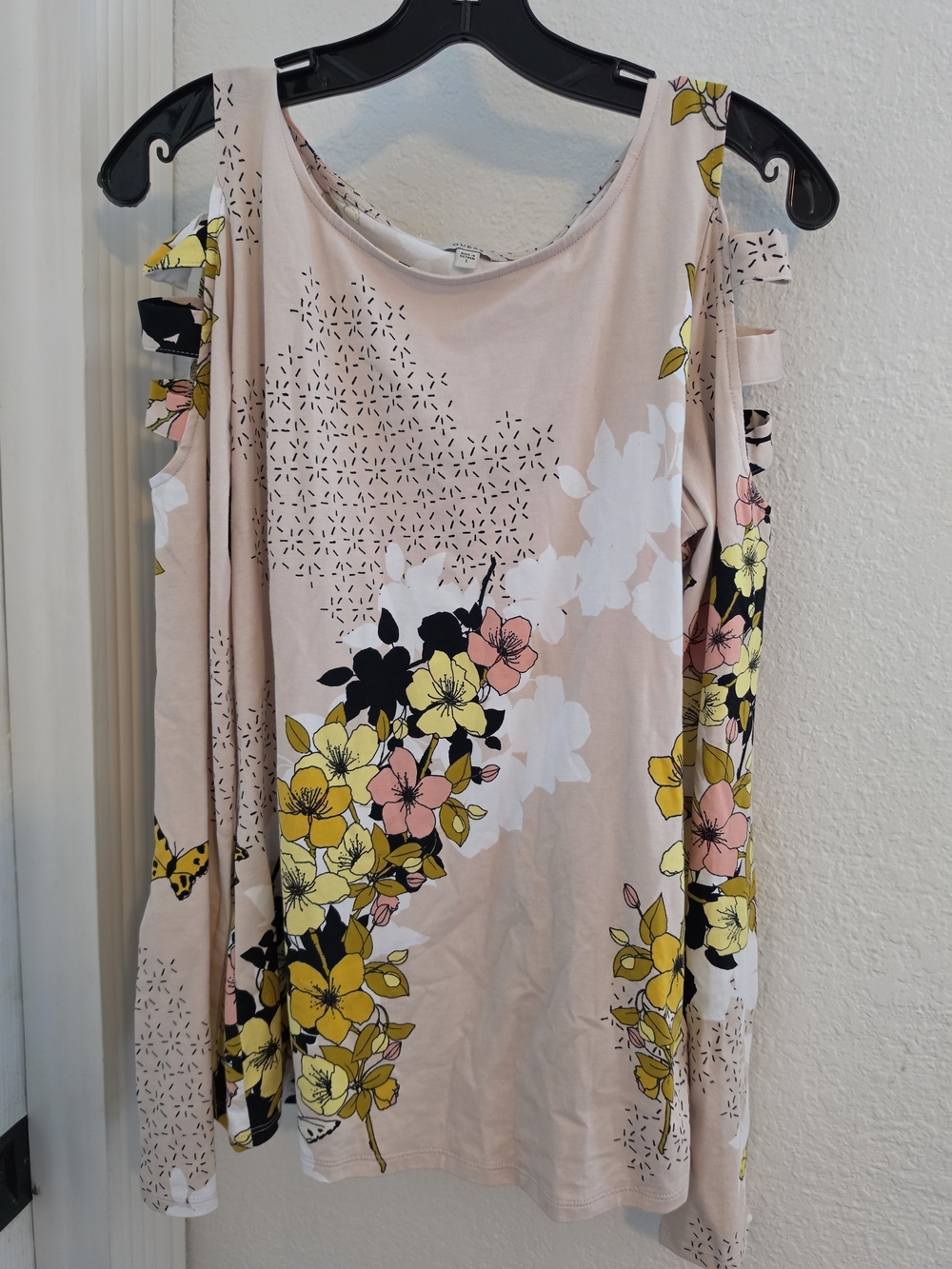 Guess Pink Cold-Shoulder Long Sleeve Floral Top